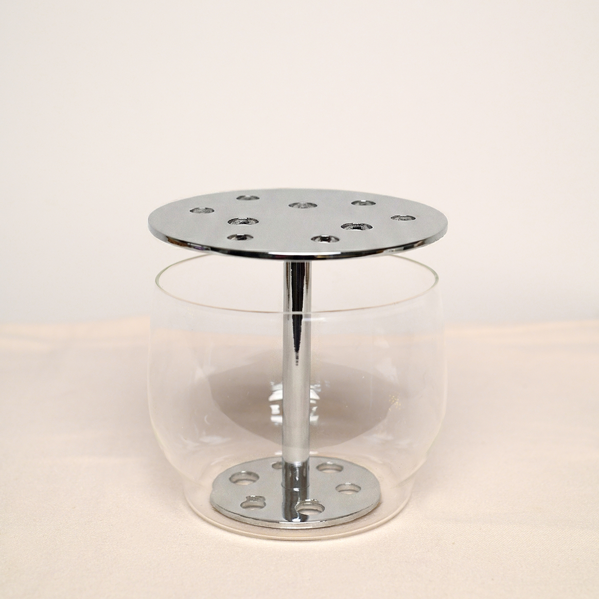 How to Care for a Brass or Metal Ikebana Vase