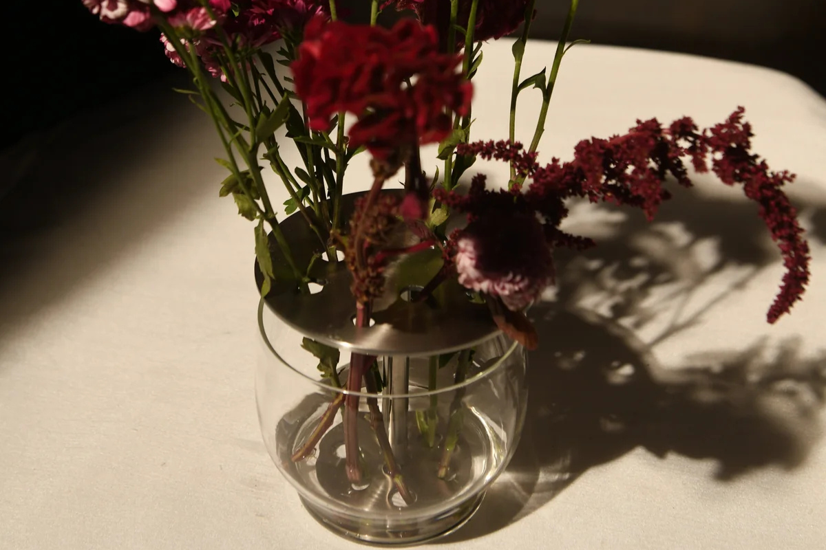 How to Use an Ikebana Vase: A Beginner's Guide That Actually Makes Sense