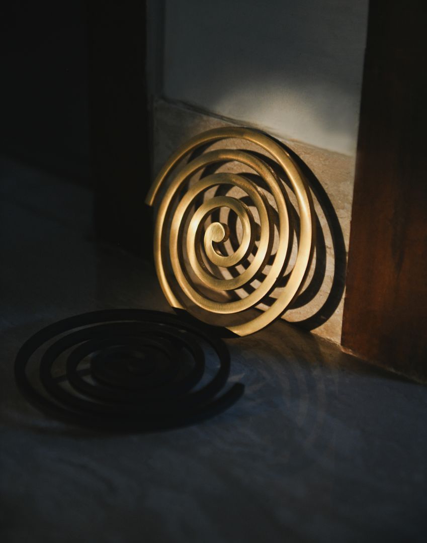 Spirale Brushed Brass Coil Trivet