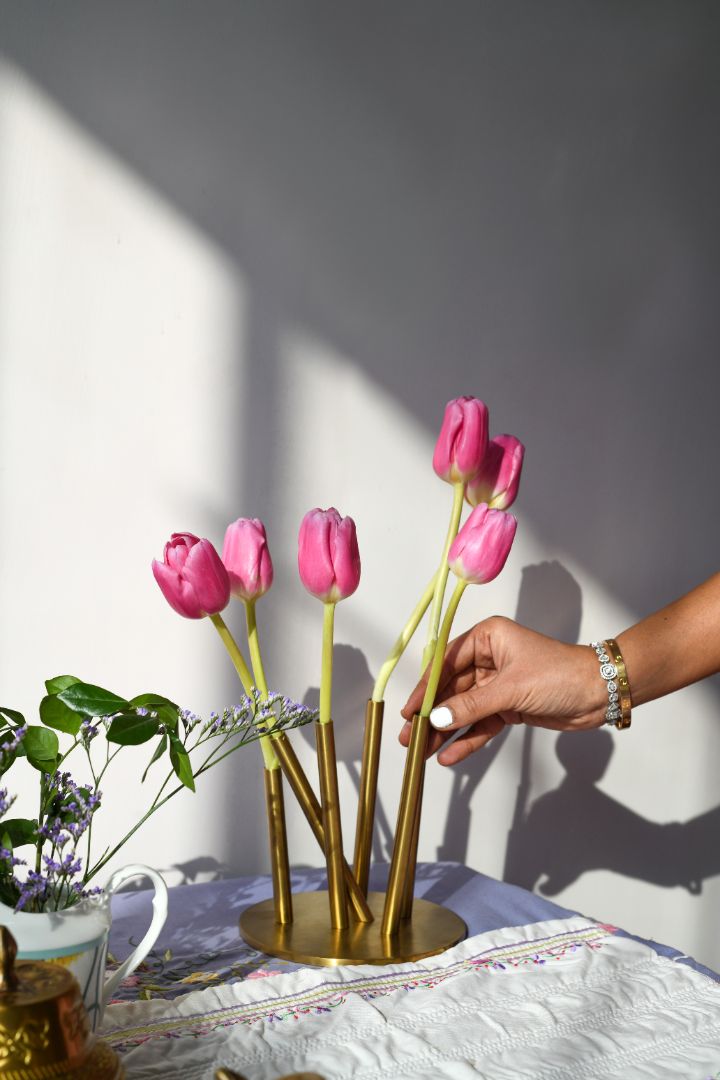 Quick Fix Modern Brushed Brass Finish Vase