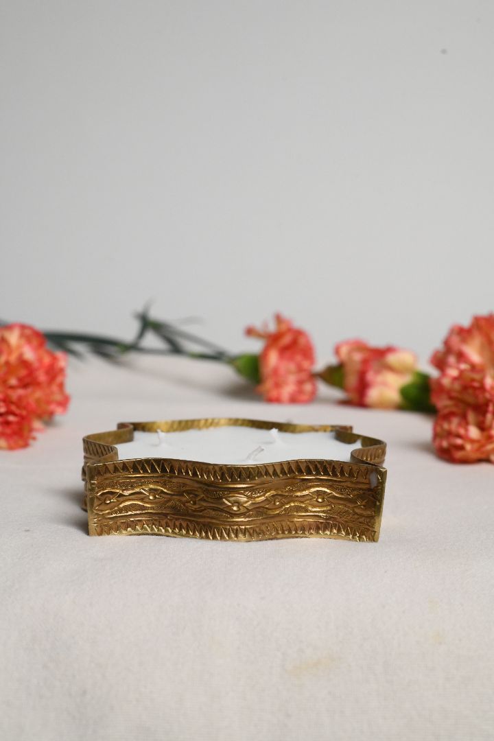 Byaas | Diya Multi-Wick Candle, Large, Brass (view 2)