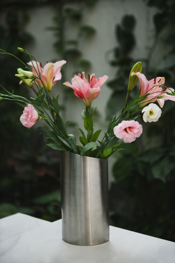 Byaas | Oblique Vase with Angled Opening, Stainless Steel (view 2)