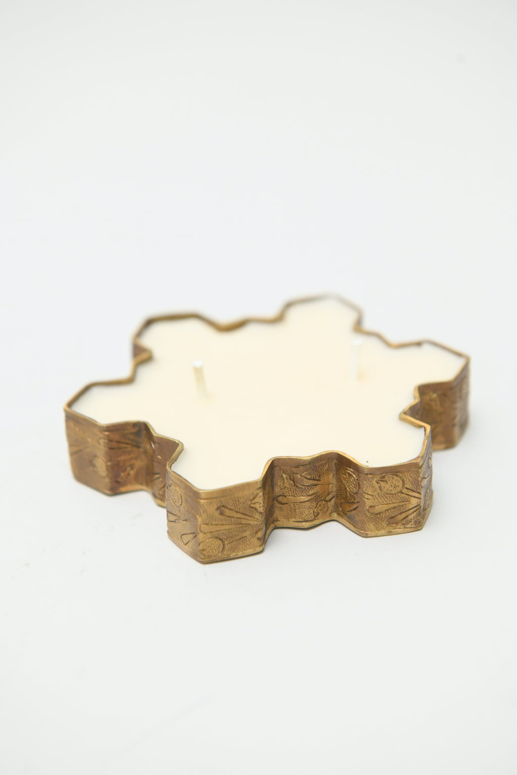 White Christmas - Snowflake Candle